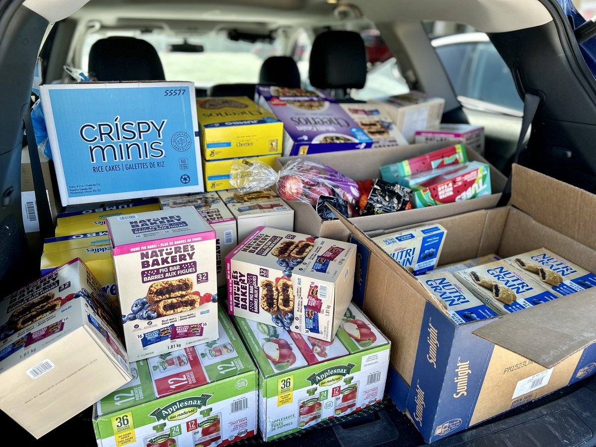 AHarrisonSCDSB's tweet photo. 4 stores later &amp; @CMESWolfPack Ss will be eating well and excelling! This time I picked up mini cucumbers-will see if Ss like those. #EatWellToExcel #fruits #veg #dairy #FoodForAll #WeekendShop @lesaundersyaho1 @brandy_rafeek @GjacobsG https://t.co/KywrG0Lpj9