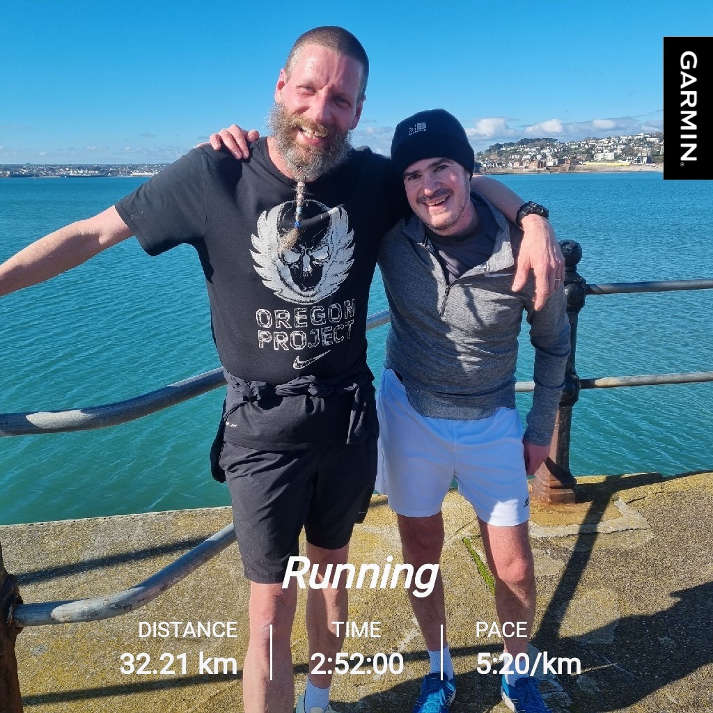 My second 20 miler today but this time it was along the Devon coast with @DanFunk77 on a glorious morning. It was very hilly but was great. I'm running the #LondonMarathon for @ParkinsonsUK and would love it if you could sponsor me. The link is in my bio.