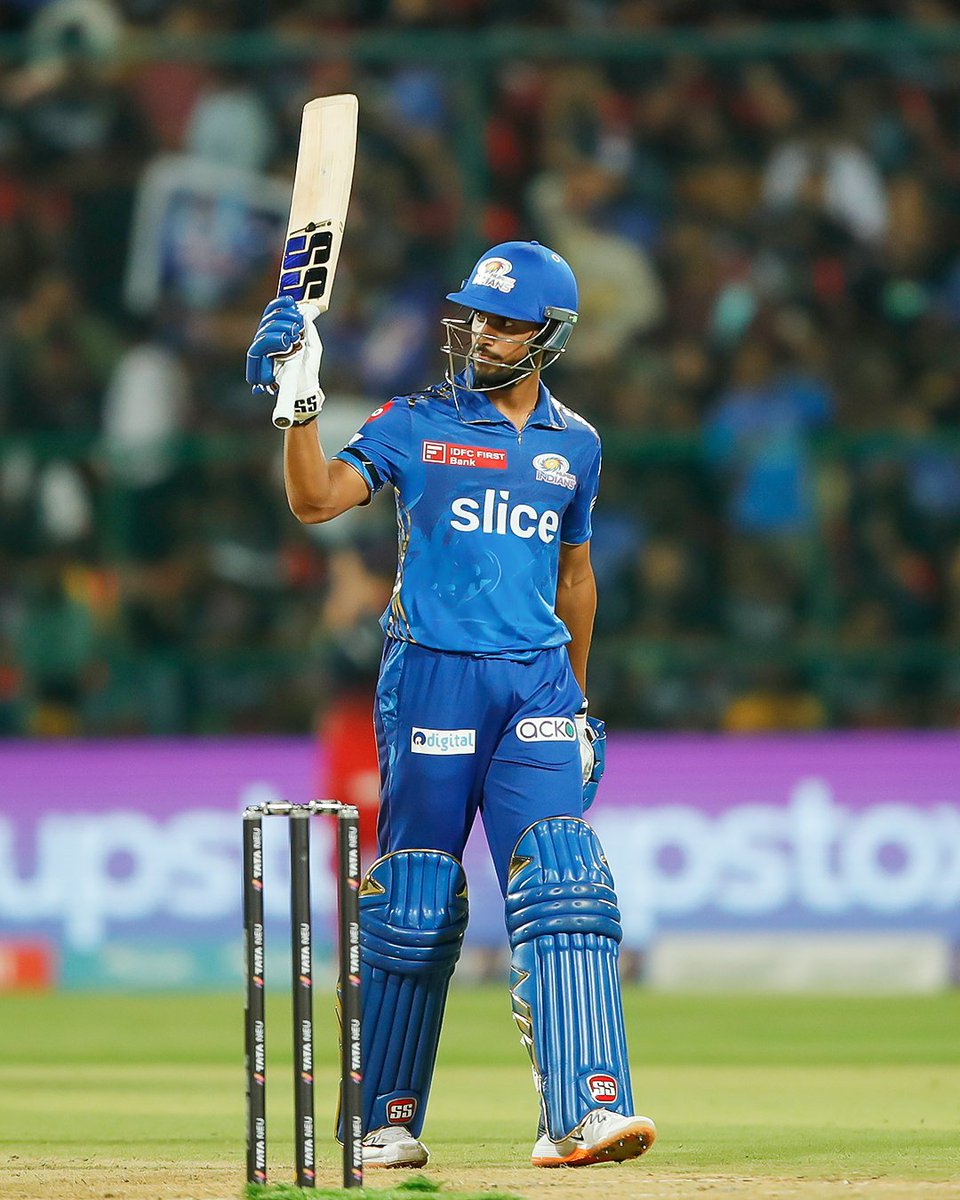 amritaaso2019's tweet photo. #Sunday
#chai and #RCBvMI  
Perfect combination
Finally the 19th over is over 😄
@TilakV9 https://t.co/klzQdrlRFK