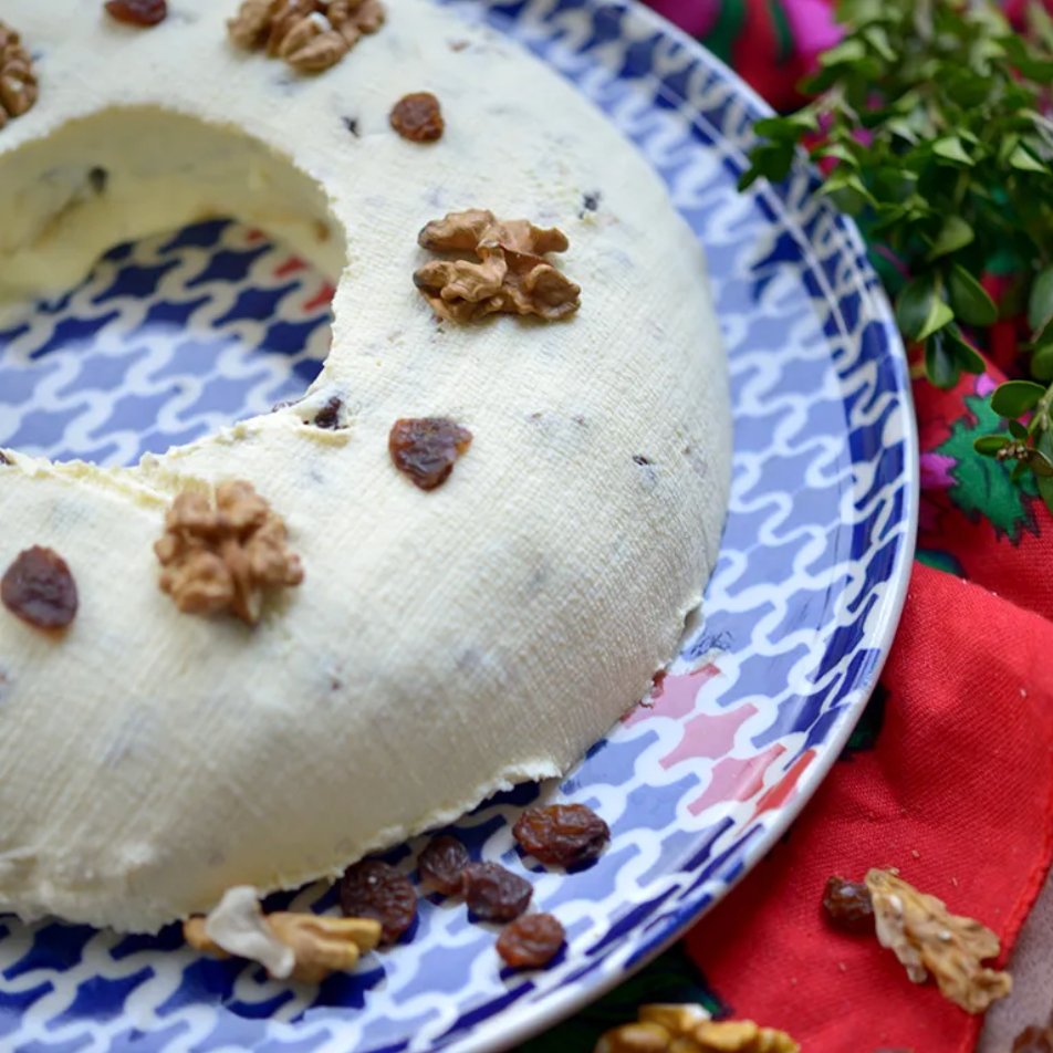 With #Easter 🥚 around the corner, we are excited for new #EasterCookbook and #EasterRecipes by the one and only @Polish_Yr_Ktchn. Here, featured Sweet-Cheese Easter Dessert Pascha. #PolishBrunch #PolishCuisine.⁠ bit.ly/3JNPzfY 🤤 Eat with us!⁠