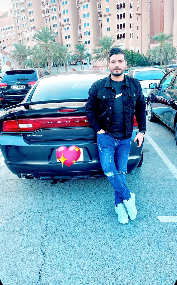 Aiju_Malik's tweet photo. #Allhumdullah #onemore #Dodge #newpartner #newcollection @HeeePosh @The_sadafkmalik @Vaniasma786 @SyedRimsha_ @kongkooor @DodgeMX 🖤✨#Blackhawks https://t.co/6jLZpSlS56