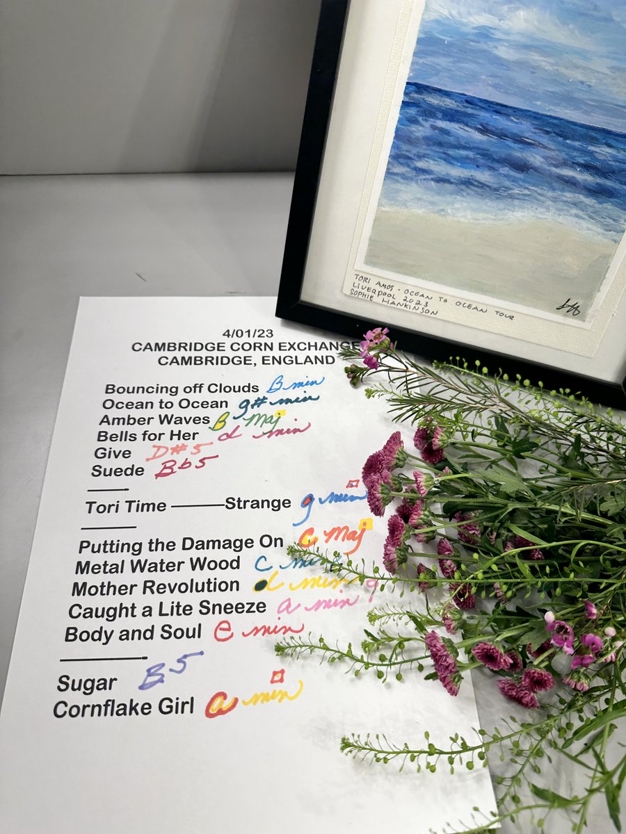 toriamos's tweet photo. It's been 29 years... since playing in Cambridge.
So much fun was had last night.
Thank you riding along on our song journeys, it was a blast.

Click the link below for information and ticket links!
https://t.co/XGzYa7VWsf https://t.co/tOAGqGzFSs