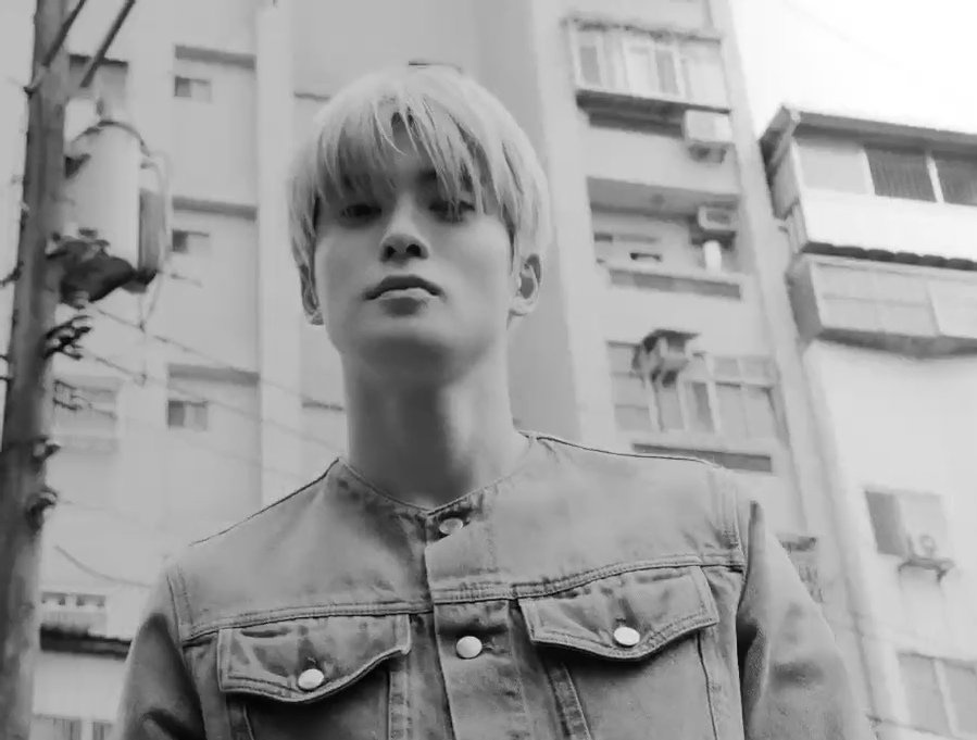 Jaeffery's tweet photo. 𝖥𝖺𝖼𝖾 𝖼𝖺𝗋𝖽 𝗇𝖾𝗏𝖾𝗋 𝖽𝖾𝖼𝗅𝗂𝗇𝖾𝖽. https://t.co/9QTniNpdzt