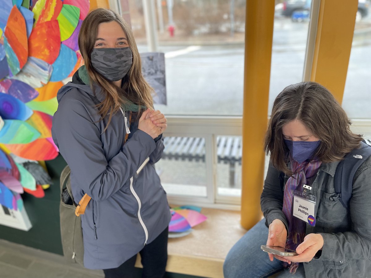 msmBTV's tweet image. So inspiring to see Rowland Fellows organizing &amp;amp; volunteering #ReimaginingSchools23 #VTEd @RowFn @SparkTeacherEdu @JPhillipsVT @vtvsa @VTHumanRights @vtprincipals @AlpinistAndrew @vtcla_ed @VTEducation