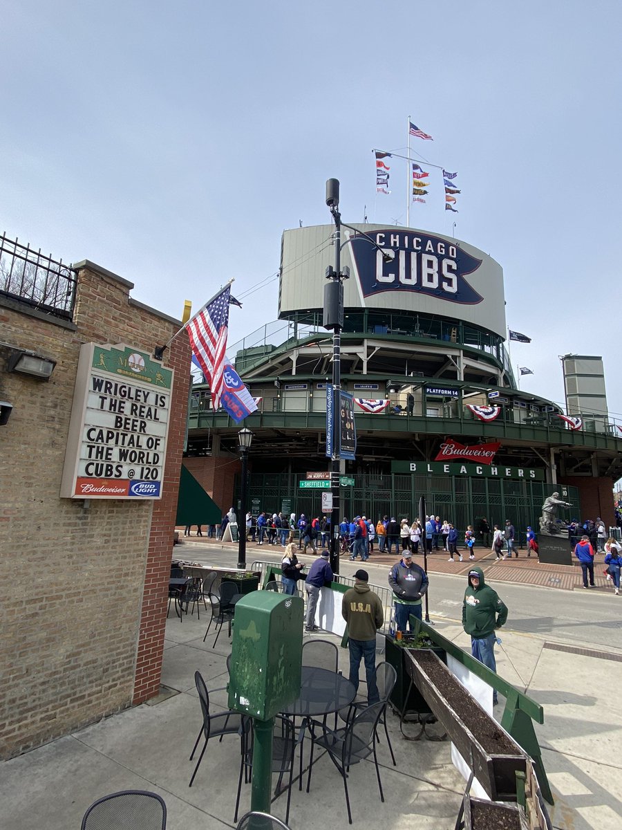 Murphy's Bleachers tweet media