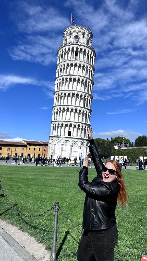 ElizaCamber's tweet photo. Leaving Pisa with the best memories, and the goofiest photos! 🫶
#devfestpisa https://t.co/vl2aSN97sQ