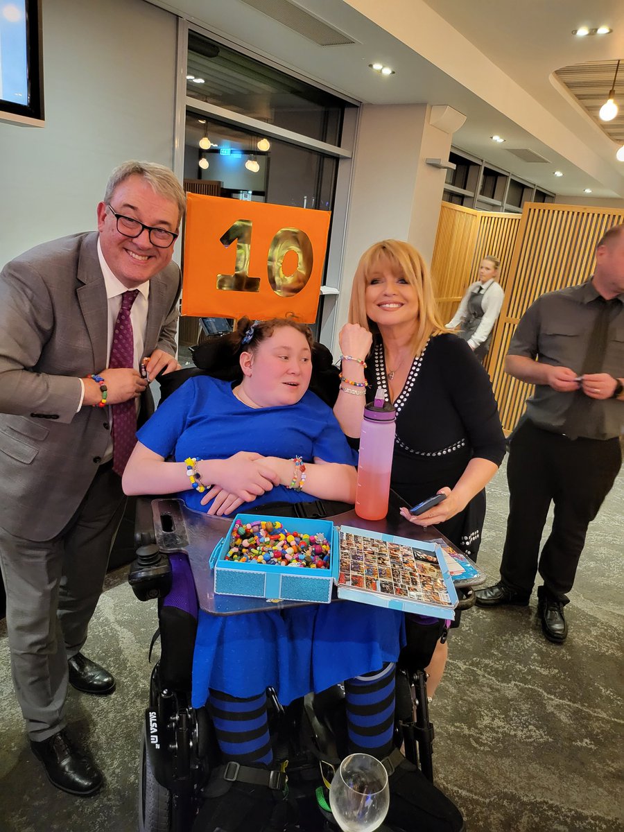 @spreadjoywithabi tweet media