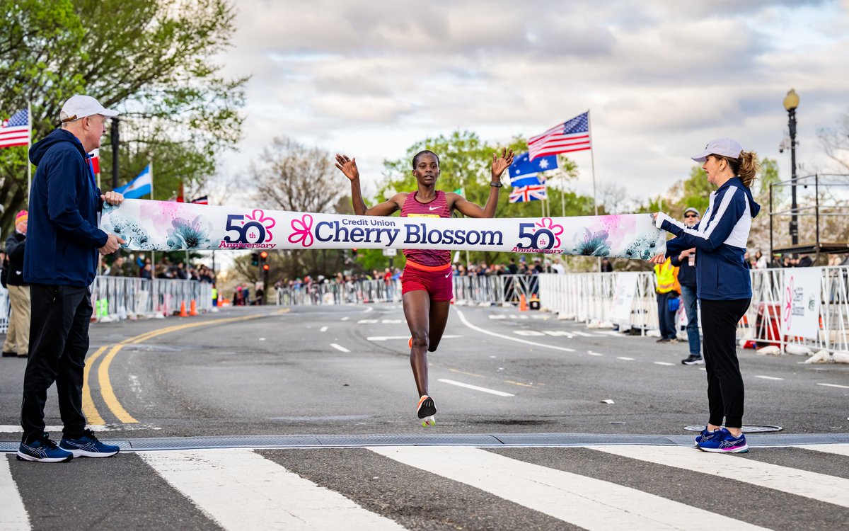 Sarah Chelangat crossing the finish line at the Credit Union Cherry Blossom 10-Mile run 🥇 (52:04) <a href="/CUCB/">Credit Union Cherry Blossom</a> #CUCB2023 🌸