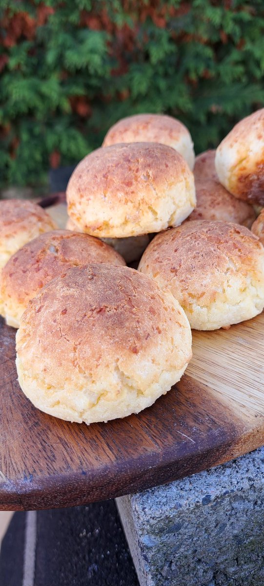 I'm doing some GF trials with Greenwich University these are Pan de Yuca with Cassava flour 
Not my usual bake but they're tasty! 
#trials #glutenfree #Cassava #flour #shareyourloaves @Salvadorhdz_64 more like a dumpling than #bread texture