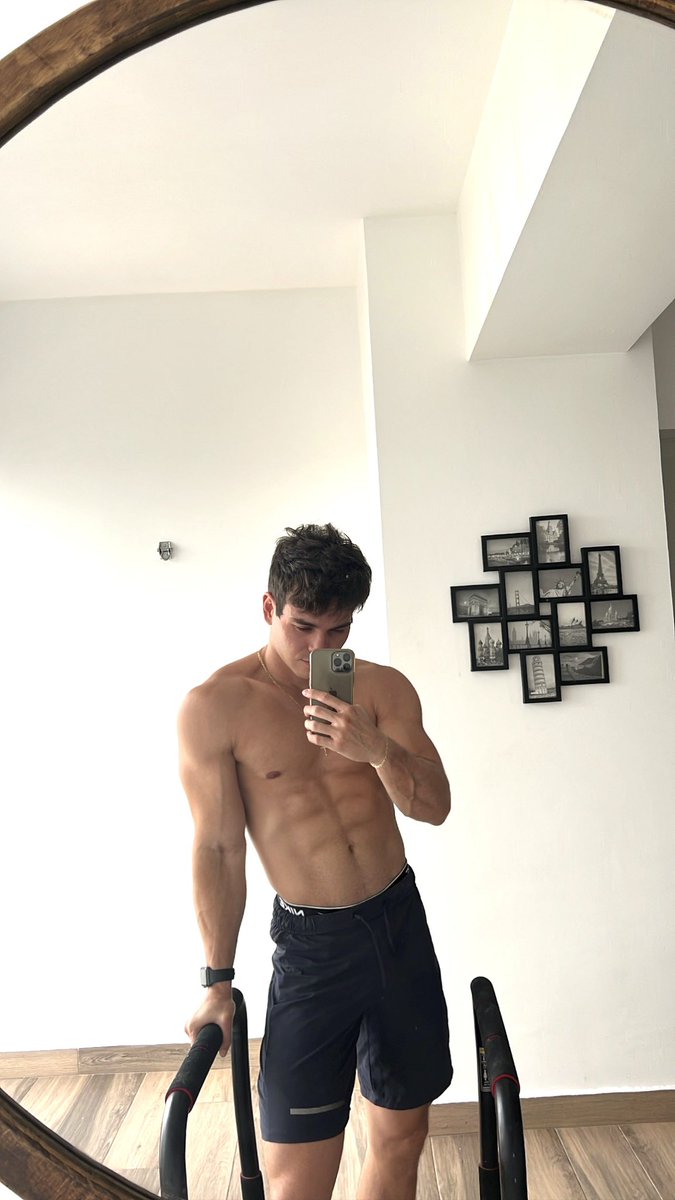 Hot Dudes Good Mood 🇺🇦 on Twitter: "RT @sosajhons: