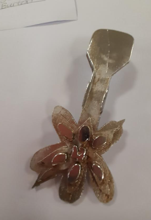 QueensSch_DT's tweet photo. Inspired by nature. Y9 pewter cast jewellery. Just got to remove the sprue, some filing and some buffing and this will make a gorgeous pendant #biomimicry #DateToCreate #DareToCare Nice work Immy! https://t.co/AwzzCAyDD9