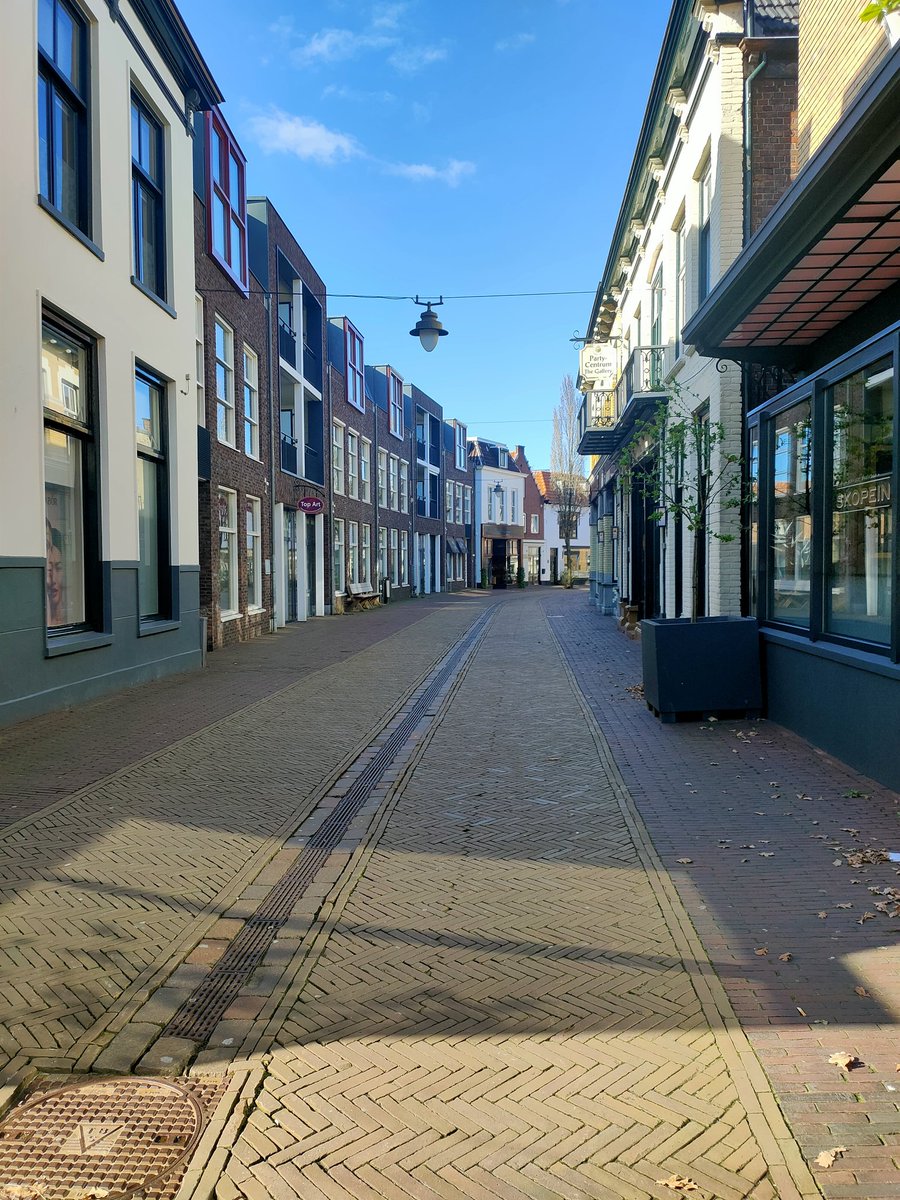 Wandelingetje, oa. door de winkelstraten van Winterswijk... Vandaag heerlijk rustig. #winterswijk
