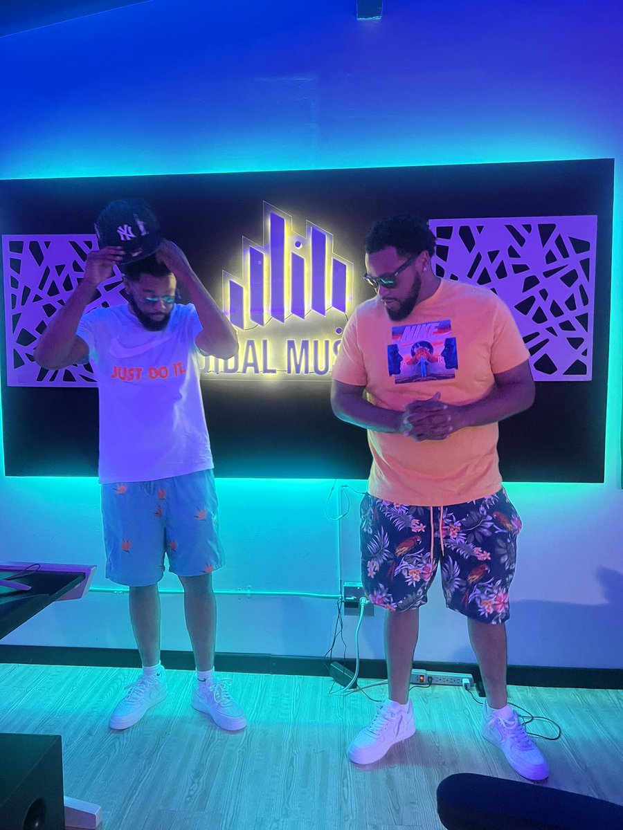 Bigbodymayo's tweet photo. Medellin Colombia, I’m Diggin The Vibes Fasho 🇨🇴🔥 https://t.co/DzubcjTRPq