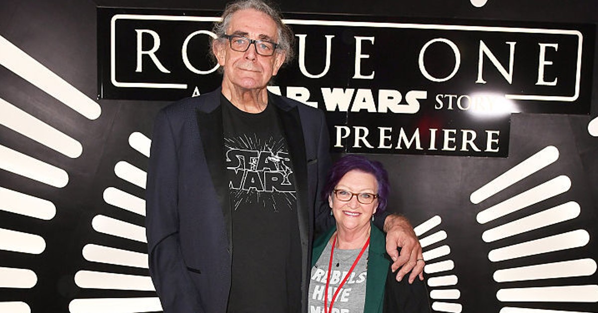 RT @ComicBook: The Peter Mayhew Foundation has announced the passing of Angie Mayhew. 
https://t.co/kpLMjucR4U https://t.co/m0juUny5oi