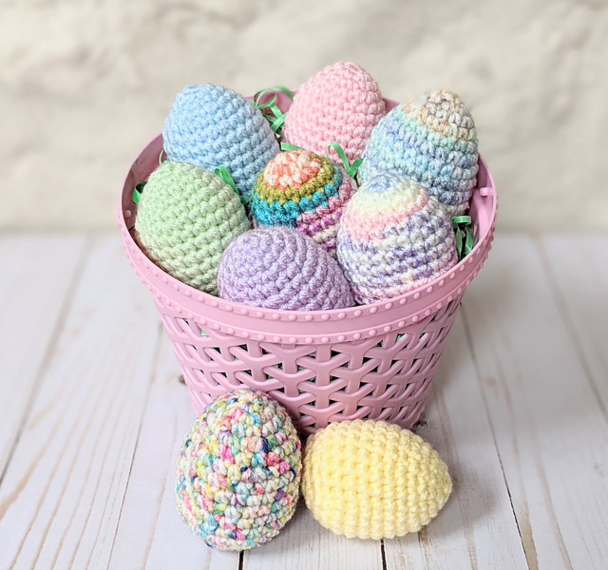 So Eggciting! It's almost Easter! Check out this adorable FREE #crochet pattern! ravel.me/easter-eggs-52 
.
.
.
#Crochet, #Crocheting, #CrochetAddict, #CrochetersOfInstagram, #InstaCrochet, #CrochetLove, #CrochetLove, #CrochetAddict, #ILoveCrochet, #LoveCrochet, #CrochetEveryD...