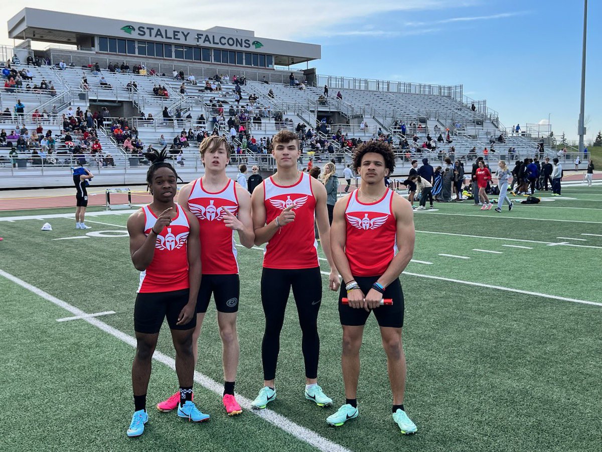 James Christopher <a href="/FilionMaximo/">Maximo Filion</a> <a href="/James_Noel3/">James Noel</a> <a href="/GusJ8969/">Gus Jones</a> take 🥇 in the 800 medley relay