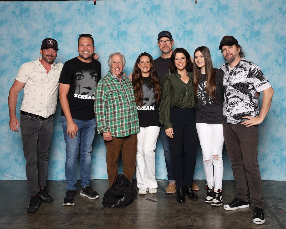 CoryWilson7's tweet image. Today was the day!! What’s your favorite scary movie?? Y’all know mine!! It was an epic experience!! #scream