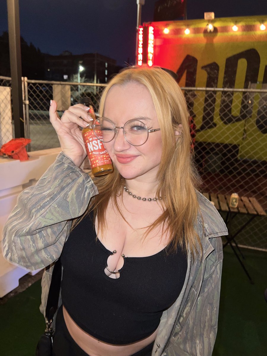 OnlyFans tweet media