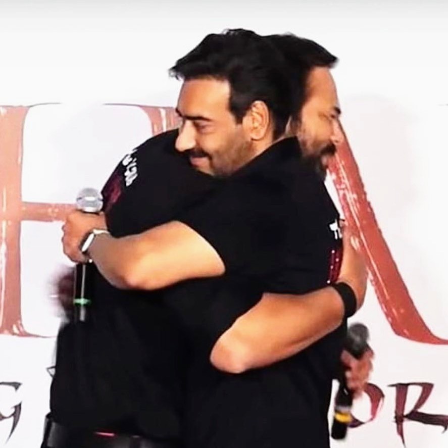 In 32 saalo me… Humne Ache waqt me bahuto ko Judte hue dekha hai aur Bure waqt me Bahuto ko bhagte hue dekha hai… Through all the thick and thins, Through all the ups and downs, Always together, Always for each other, BROTHERS FOR LIFE!!! Happy birthday @ajaydevgn