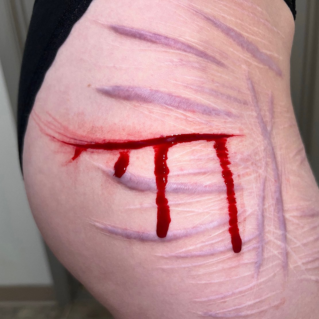 redblve's tweet photo. 🤭 I like to keep it the length of a guaze pad, no deeper than styro, and scar thick enough to feel under leggings https://t.co/6CcsOV5goQ