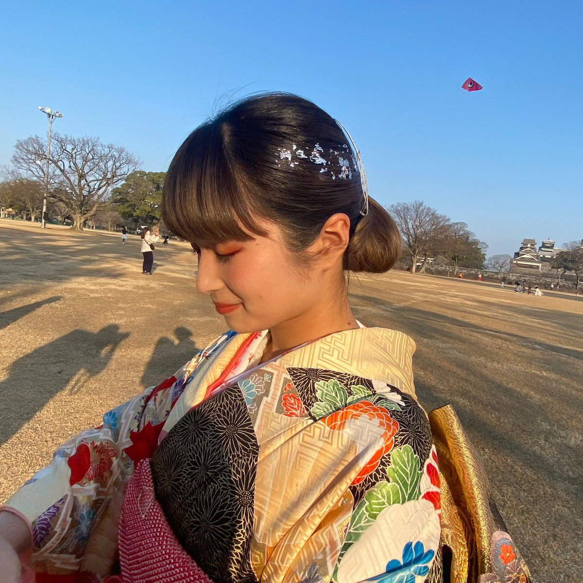 irislaos's tweet photo. 3人目はスタツア部長のまりあ🍎

何事にも真面目で、誰にでも平等に接する彼女はIRISの女神的存在🥺
また写真を撮るセンスが抜群📸彼女のインスタは要チェックです🤍

Instagram : https://t.co/c0KMnKg77S
Twitter : @2oo2_mminz

#春から同女 https://t.co/06LixMUVUd