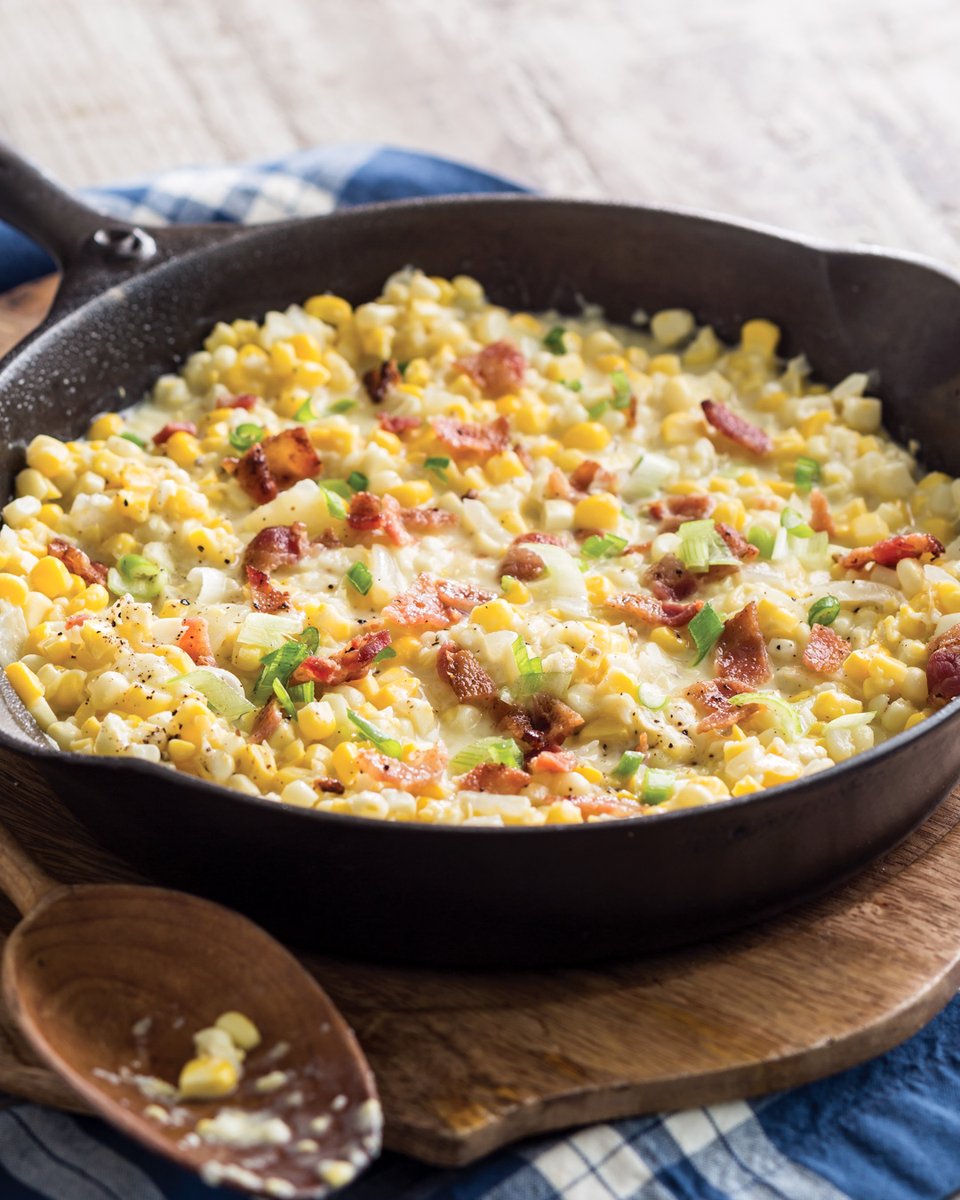 TasteMag's tweet photo. Delight your friends and family this upcoming #EasterSunday with a spread that includes glazed ham, deviled eggs, and so much more! https://t.co/vLZJNcoVc1
#Easter #Easterlunch #southernfood #southerncomfortfood #comfortfood #lunchspread #tasteofthesouth https://t.co/U0zERwPubY