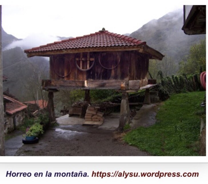 caminodomar's tweet photo. De Oriente a Occidente.
… #Hórreo en el norte de España y Portugal .
… #Serender en el norte de Turquía. https://t.co/G7FpBt8uvP