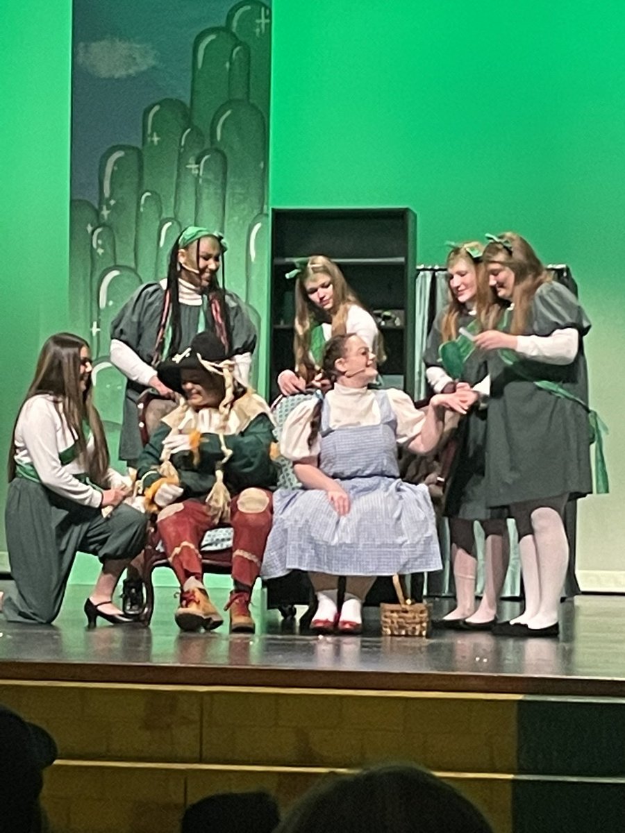 mrs_Lwright's tweet image. If you haven’t watched this musical yet you are missing out! Dusters know how to entertain 🥰 @HoldregeDusters last show today! 2:00!!