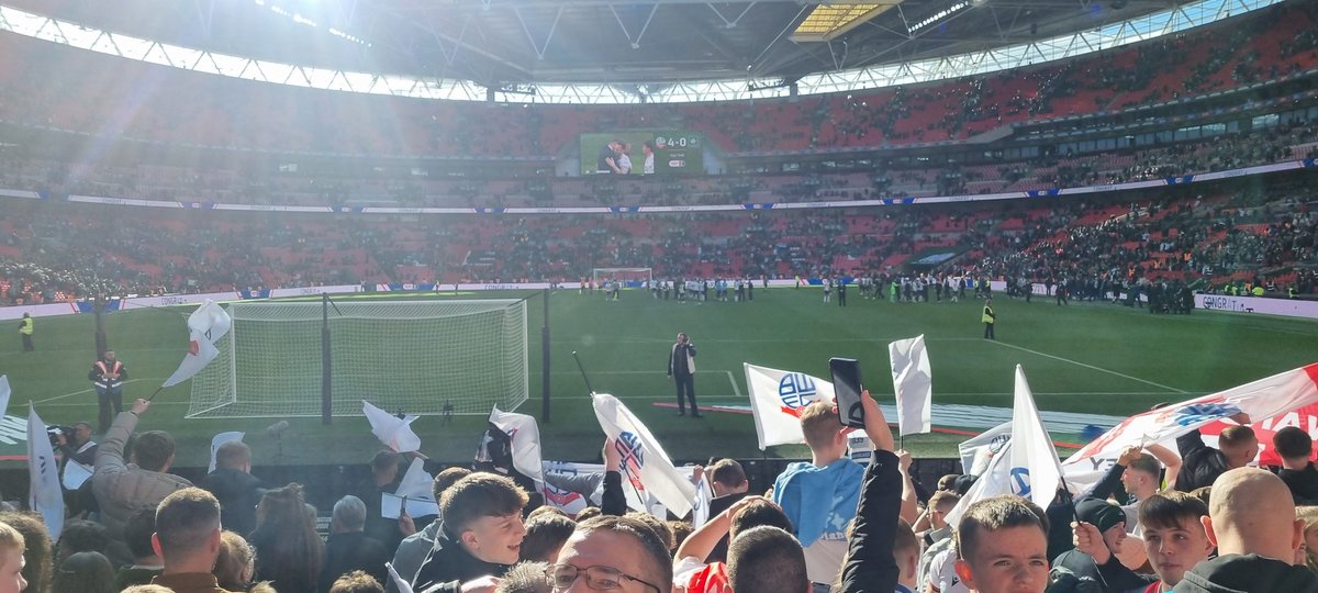 GazLW's tweet photo. Plymouth brought more. #crowdnonces #bwfc https://t.co/ApPxkUPAJF
