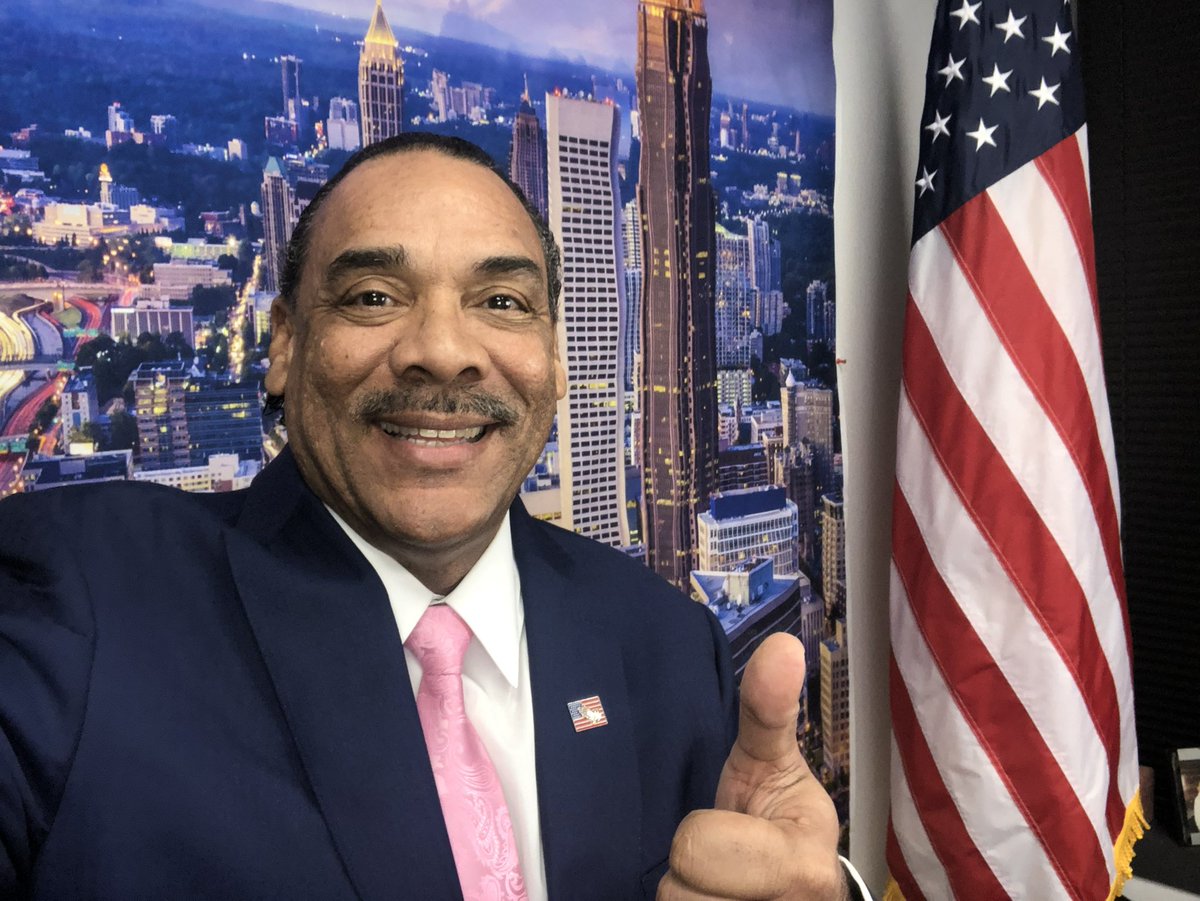 Bruce_LeVell's tweet photo. Happy Sunday! coming up at 1:40pm et https://t.co/wdqSd71d1L with super hosts @BiancaDLGarza & @JohnFBachman #TrumpWitchHunts https://t.co/R3qn7s8dT0