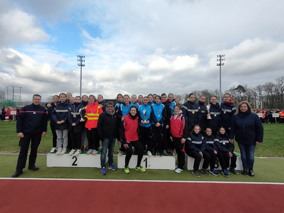 sdis37's tweet image. Clap de fin pour notre Finale #EA et #PSSP 2023 
Bravo à tous pour cette belle journée 🫶👩🏻‍🚒👨‍🚒
Bravo à tous les bénévoles, jurys, #jsp, #pompiers, PATS, aînés, partenaires... d'avoir fait de cet événement un vrai #succès ! 
RDV le 13 mai prochain pour la #FINAREG à Tours !