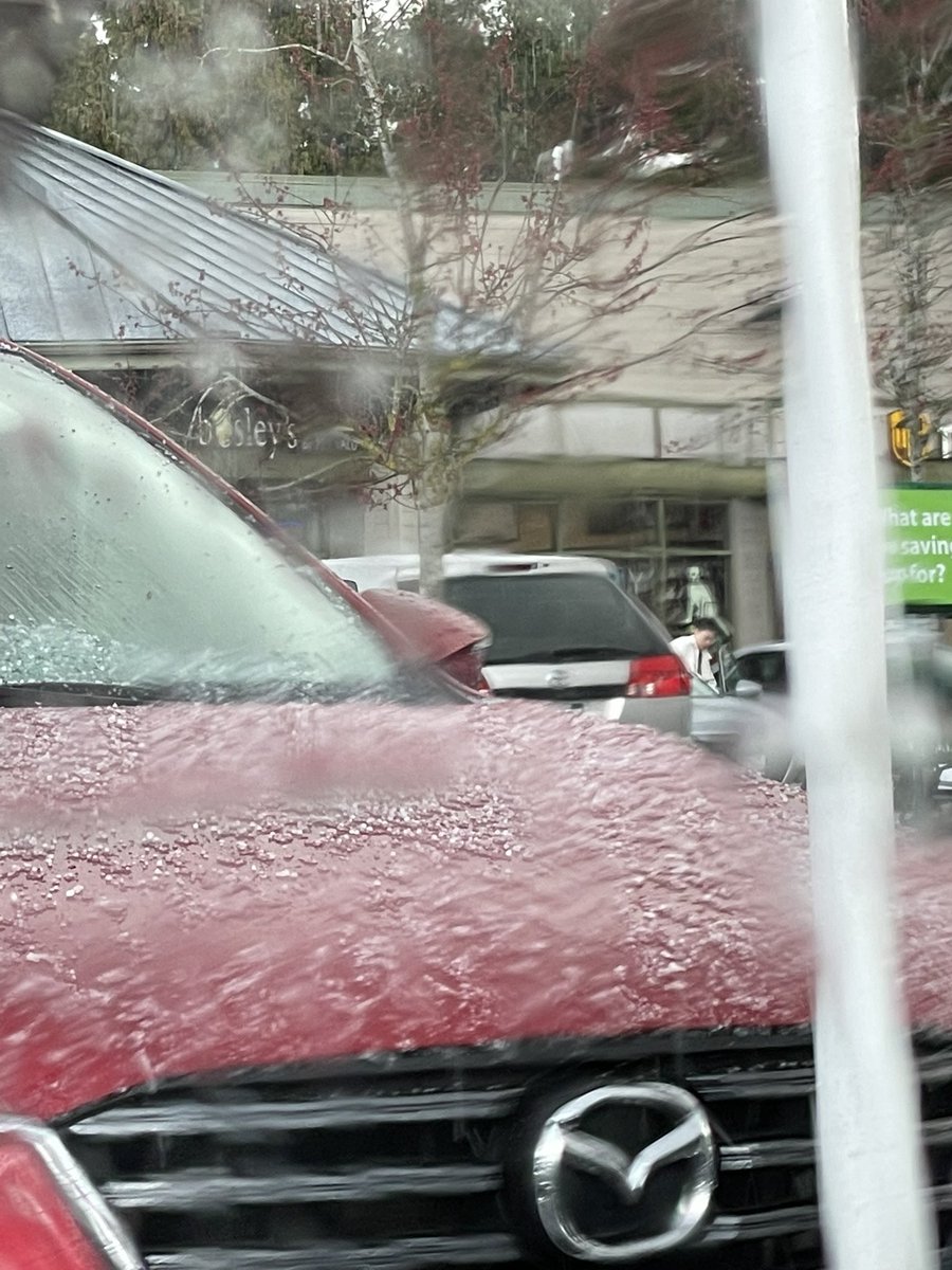 BillBoni's tweet photo. I think this was more appropriate for yesterday’s date. Mother Nature ain’t fooling in April….. https://t.co/NSjjM10j9O