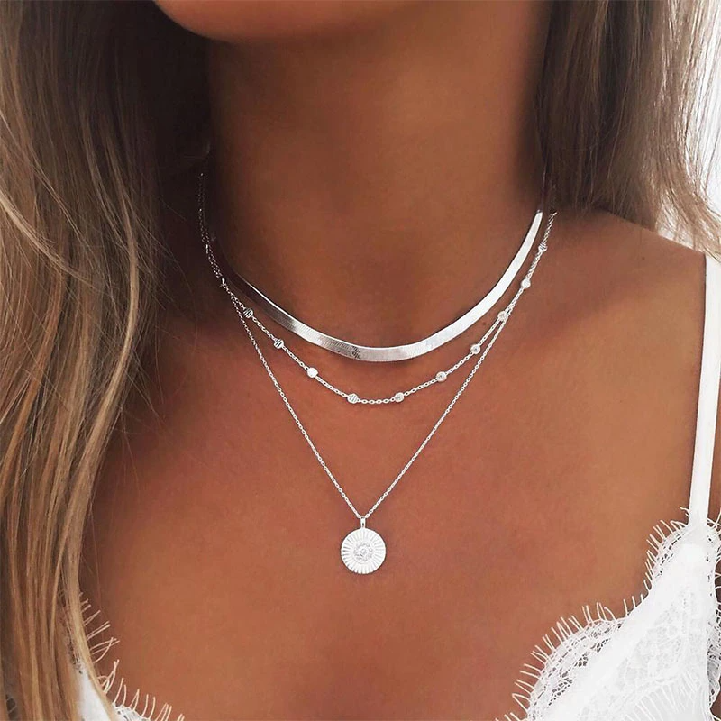Saplayashop's tweet photo. Colar Chocker 3 camadas - Prata 925
https://t.co/eIkcu65V10
#saplaya #semijoias #chocker #colar #FicaAlface https://t.co/4pTNfqdnxu