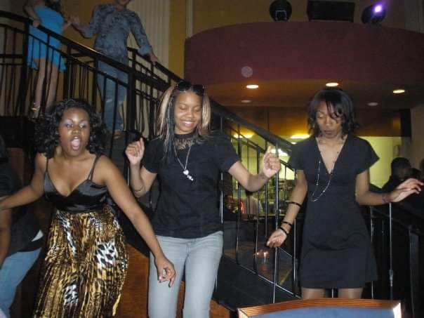 CharisReese's tweet photo. Don't play wit it. We was in the VIP lounges wit bottle service for bdays! Philly, DC &amp; ATL Lol https://t.co/ekiWN35Mu9