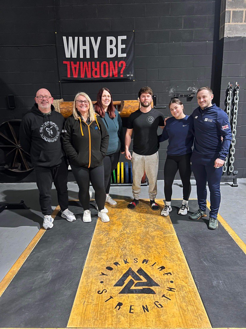 Weights_Cakes's tweet photo. Coaches Zoe, gary &amp; gemma travelled to Yorkshire strength to complete their Raise the Bar training with @GBWeightLifting today. 
Raise the bar will be coming to secondary schools asap - message if you’re interested in us coming to your school. #raisethebar https://t.co/fgYMfBxjCS