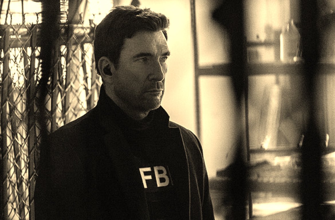 laura_navins's tweet photo. Can’t wait to see Remy in action in the #FBICrossoverEvent in 2 days. @DylanMcDermott @MostWantedCBS @WolfEnt @CBS #FBIMostWanted https://t.co/nJZu5yV4jB