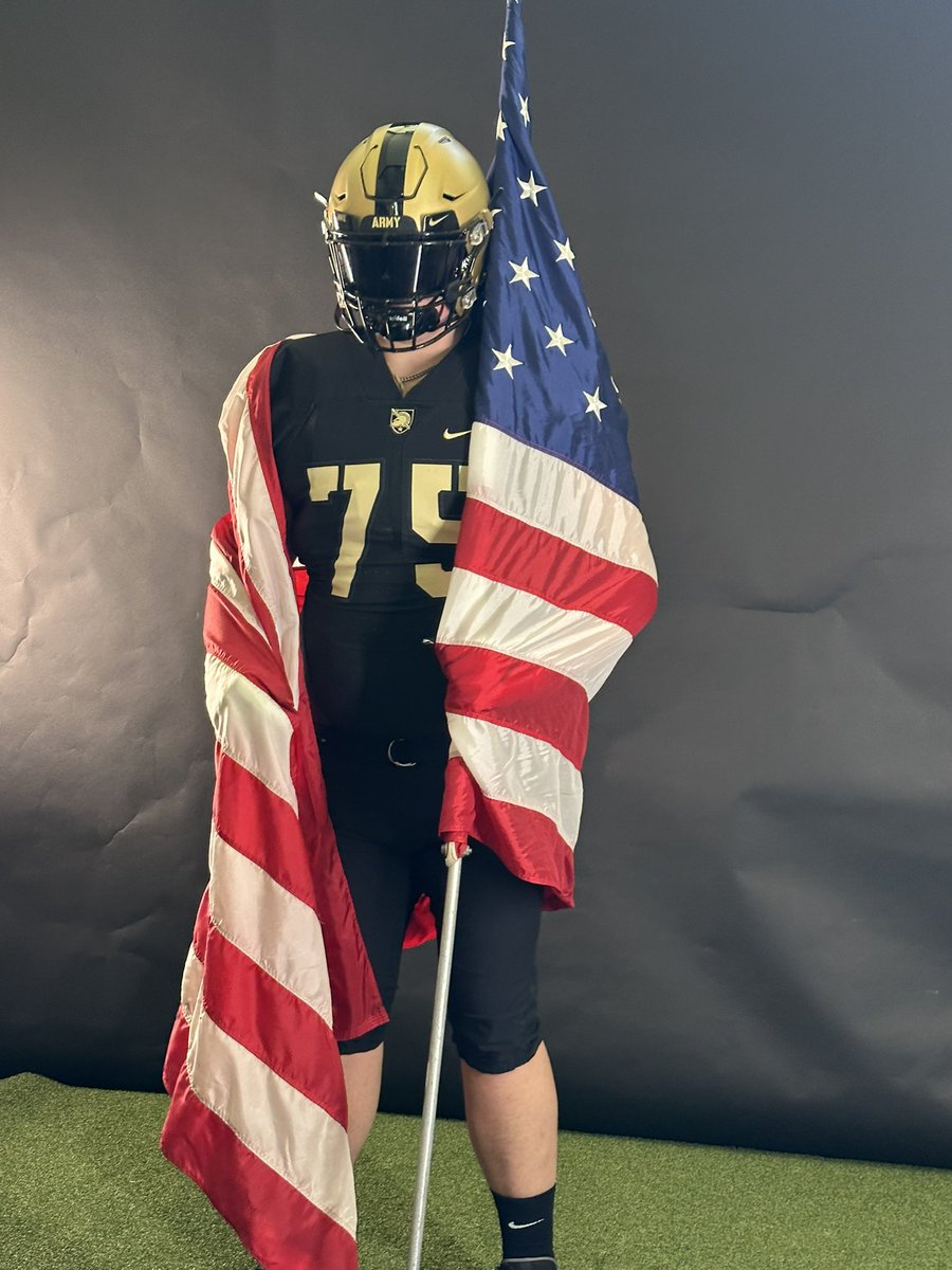 I would like to take a minute to thank <a href="/MikeViti/">Mike Viti</a> and <a href="/CoachJeffMonken/">Jeff Monken</a> for the amazing day at West Point, my family and I had an outstanding time!! 
#GoArmy