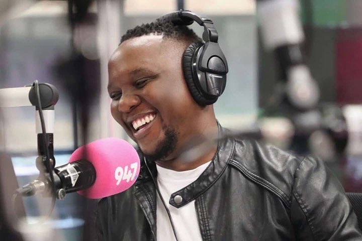 moflavadj's tweet photo. Set your reminders for 9am this Monday on @947! Si on!🎙️🔥 https://t.co/WuUGqHTGiJ