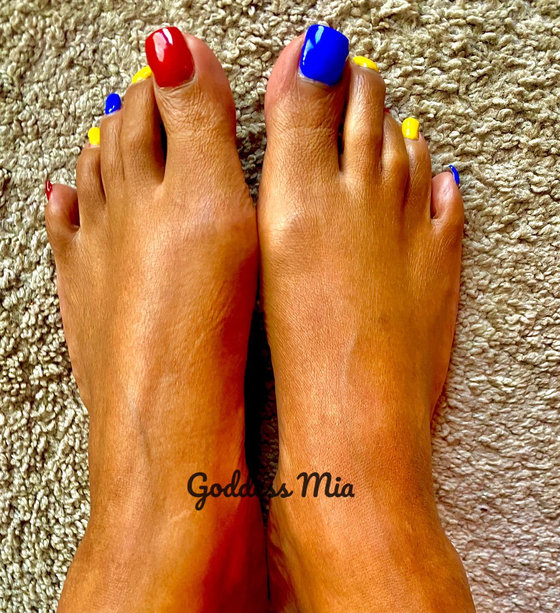 Last days for this polish. What should I change to?

Booking April

#footworship #newpolish #footgoddess #inpersonsessions 
#chicago