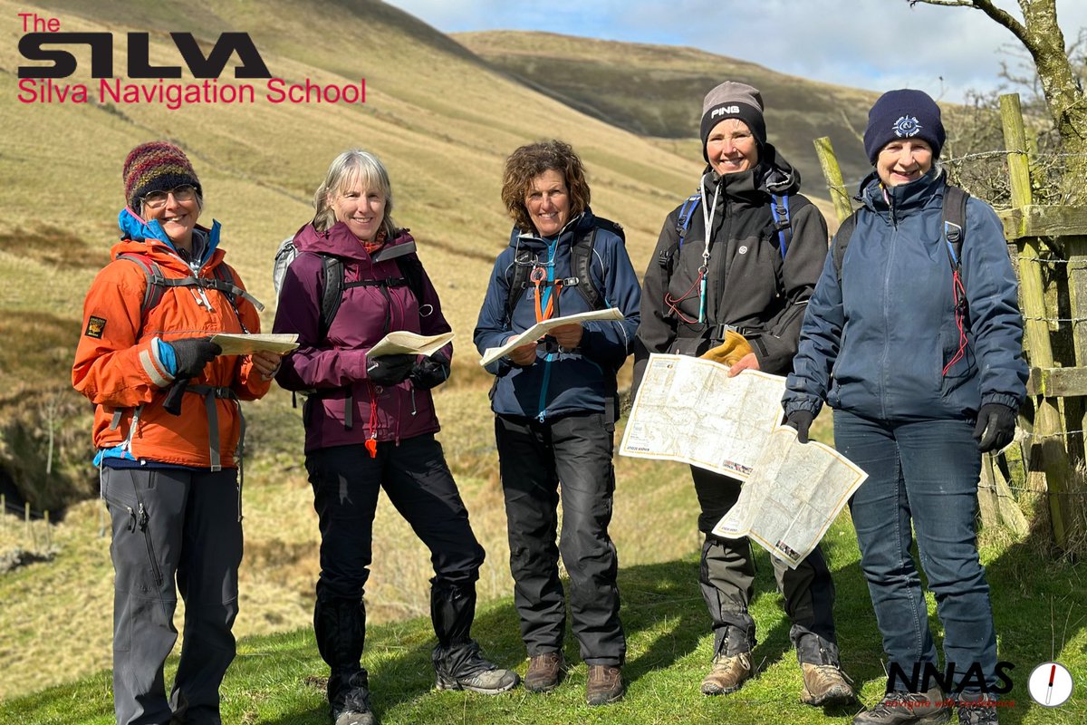 SilvaNavigation's tweet photo. The final day of navigation training in the #PeakDistrict hills with the fabulous @TRECGB @trec_gb

Today was spent on Kinder Scout looking at the dark art of contour interpretation - whilst enjoying some glorious spring sunshine . https://t.co/wUOyrKok3I