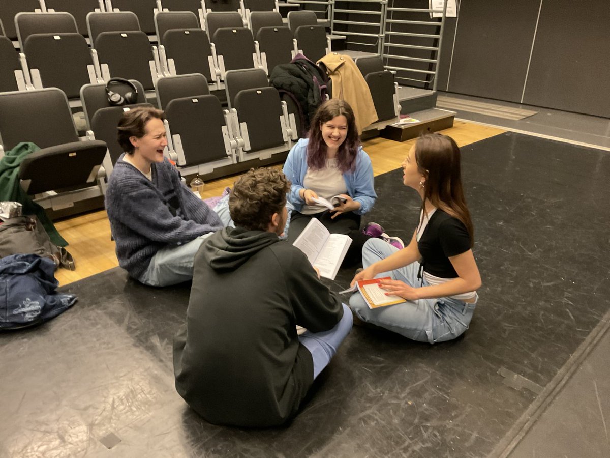 Great to kick-off this year's exciting collaboration with @thenewtheatre <a href="/LakesideArts/">Lakeside Arts</a> <a href="/UniofNottingham/">Uni of Nottingham #WeAreUoN</a> today.  Intensive rehearsals for Romeo &amp; Juliet begin on 11 April with our largest ever cast of 20!