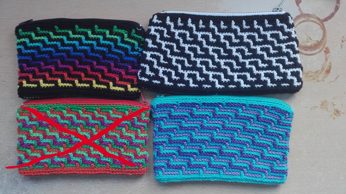 NorikoCosplay's tweet photo. Ich hab auch noch kleine Häkeltäschchen, die ich zum üben gehäkelt habe, aber selbst keine Verwendung dafür finde. Sie sind gefüttert und mit Reißverschluss.
15€ + Versand

Gut geeignet für ein kleines Ostergeschenk, falls wer noch sucht.

Gerne RT 💕
#häkeln #mosaikhäkeln https://t.co/1c00pX9Dl3
