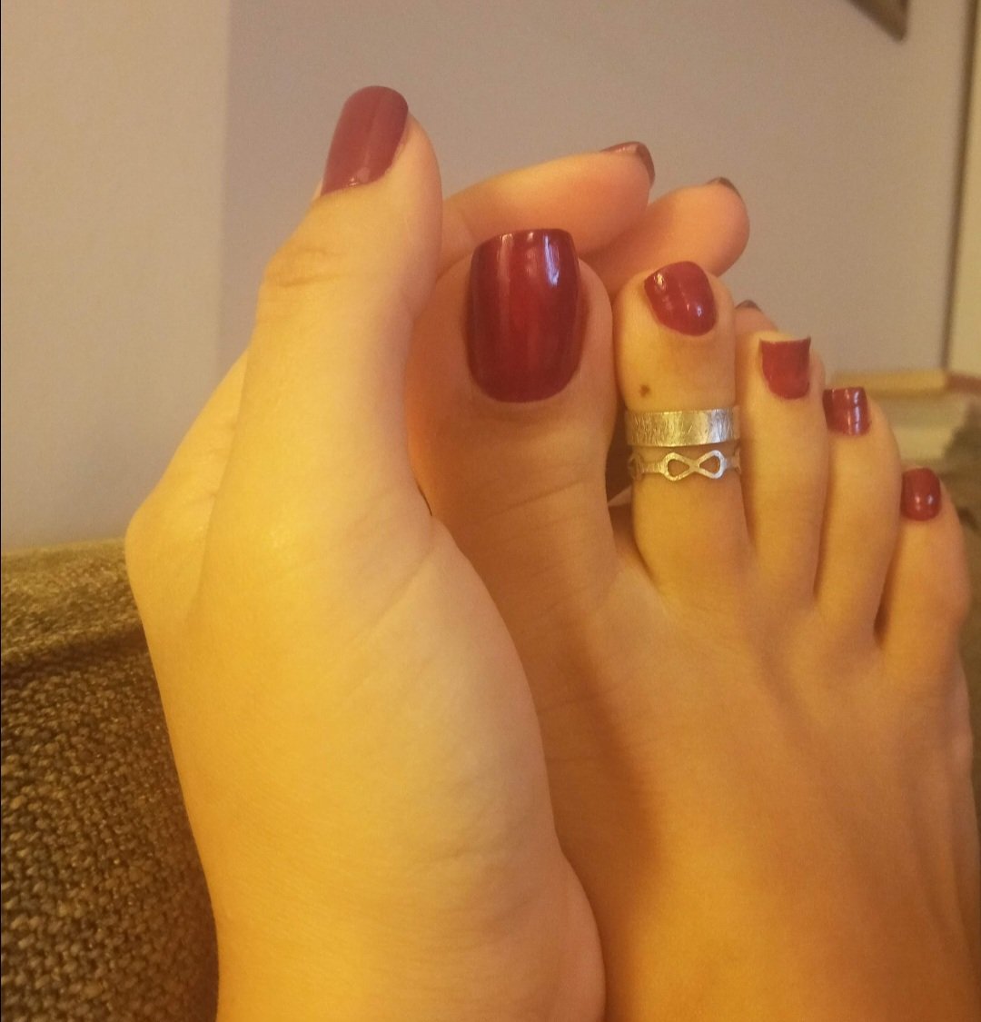 ninasfeettoes's tweet photo. My beautiful toes π©·
#beauty #prettytoenails #prettygirls #toesuck #feetfethish #feetfinder #feetporn #sexytoes #barefootmodel #barefootpicture #barefans https://t.co/93xdmoW7oT
