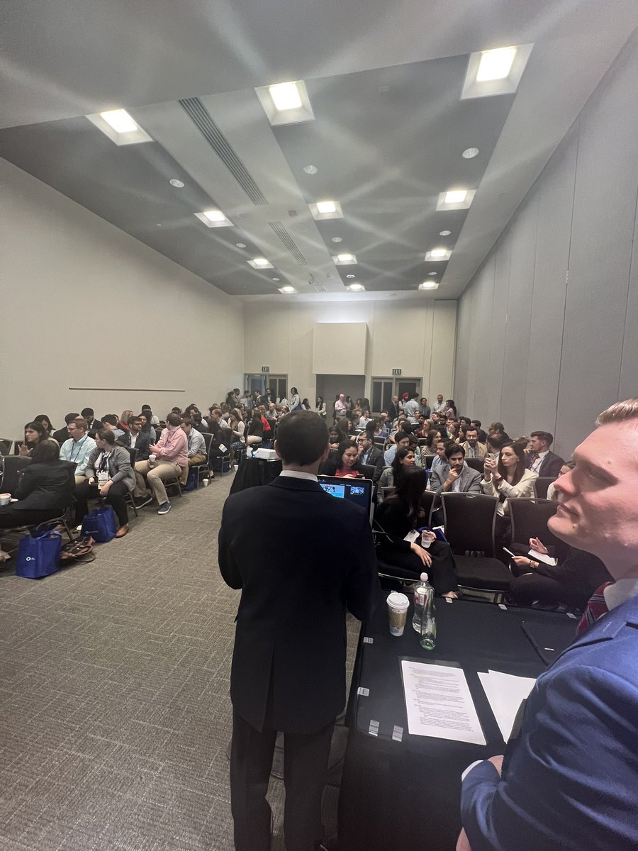 Dan Dometita, DO, FACP (@docdometita) on Twitter photo standing room only!
Well done <a href="/GeisIMchiefs/">Geisinger IM Chief Residents</a> !!!
#AIMW23 standing room only!
Well done <a href="/GeisIMchiefs/">Geisinger IM Chief Residents</a> !!!
#AIMW23