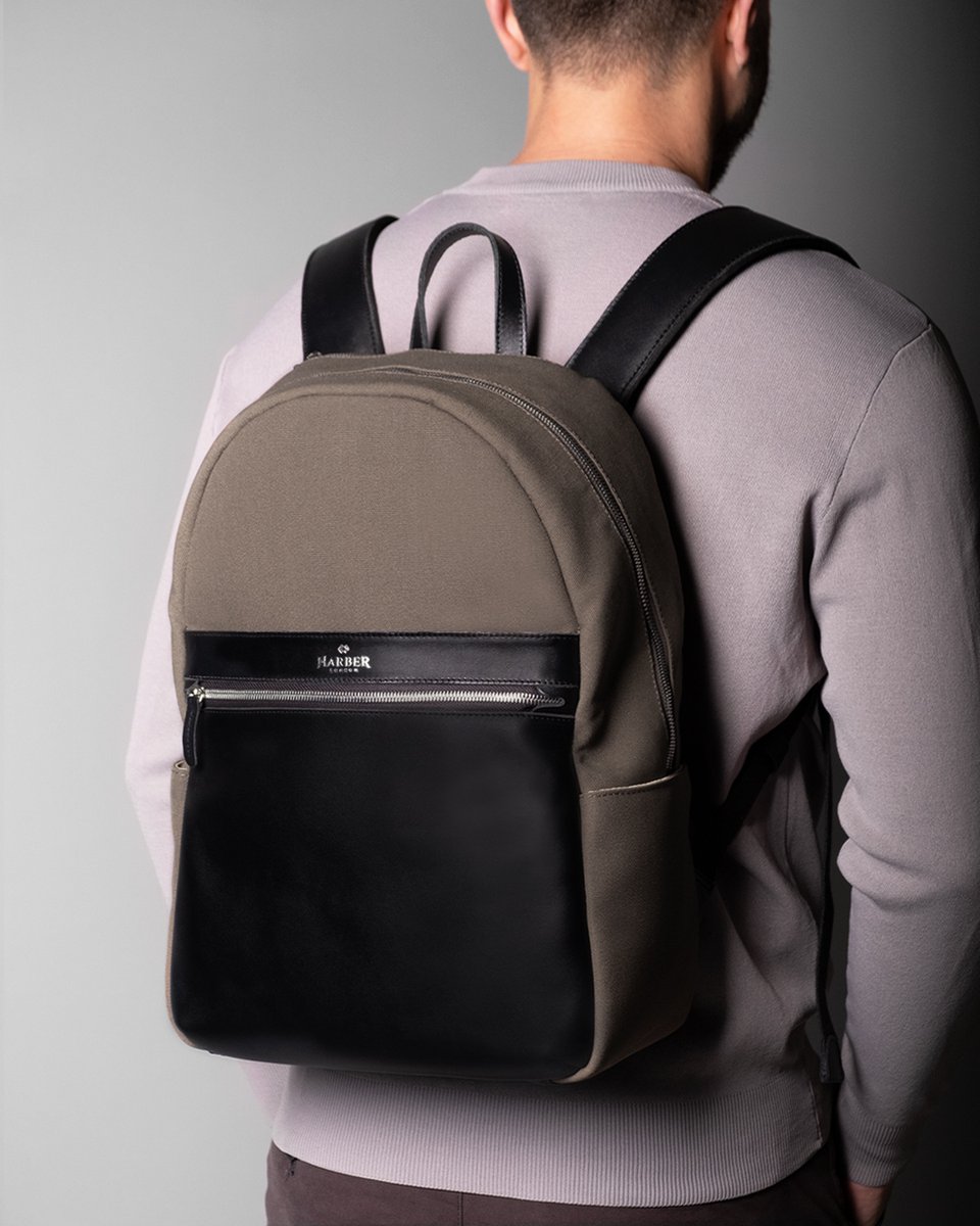 harberlondon's tweet image. Office Backpack I Made of Recycled Materials

Our Office Backpack has been designed with comfortable swivelling shoulder straps, that adapt to any shoulder width
bit.ly/harberlondon

#harberlondon

#officebackpack #workessentials #styleupgrade #consciousfashion #travelbag