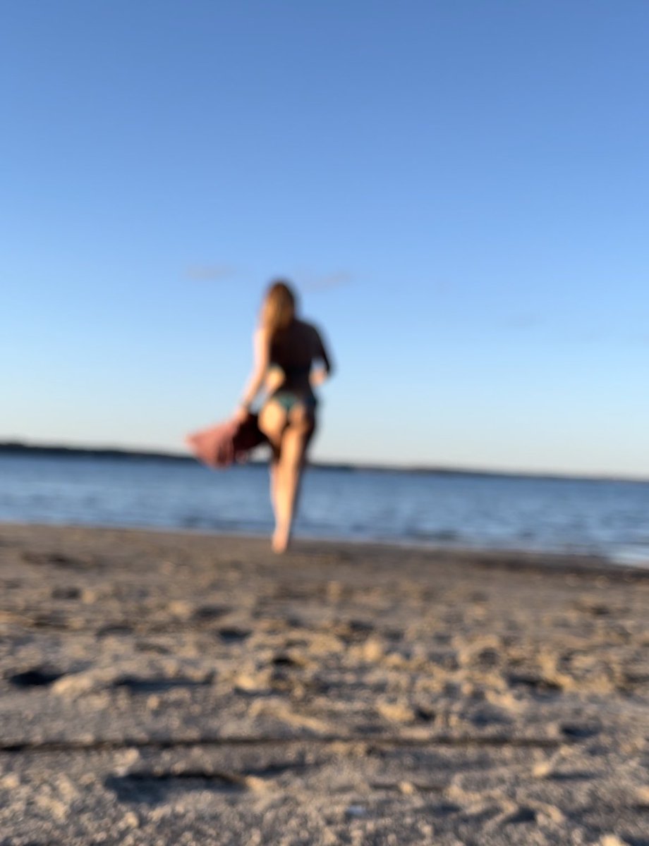 Lelelele war eben in eiskaltem Wasser baden, weil keine Ahnung yolo oder so