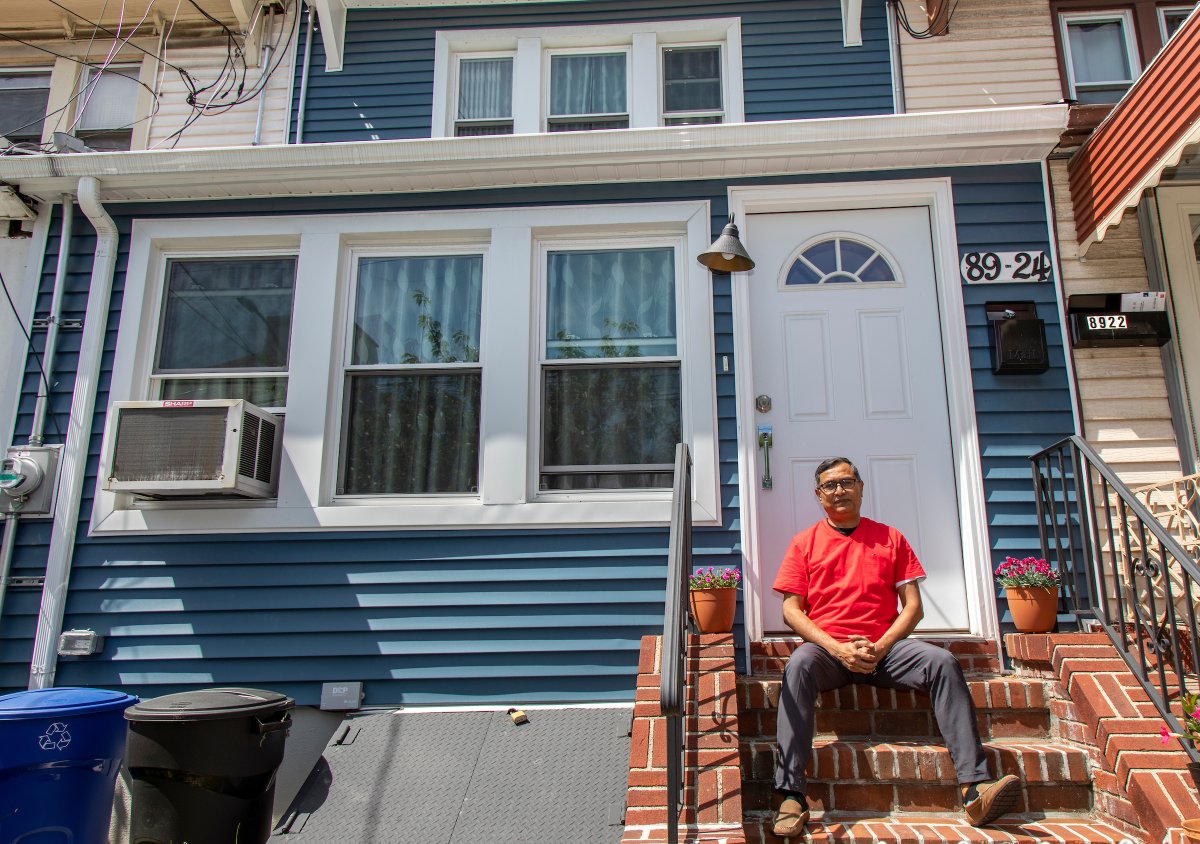 In partnership with <a href="/NYCHA/">NYCHA</a>’s REES office, the <a href="/NHSofQueens/">NHSofQueens</a> is hosting a free virtual workshop on April 5 for #NYCHA residents to learn about their First-Time Homebuyer Program. Sign up today: on.nyc.gov/42YJq8z

#REES