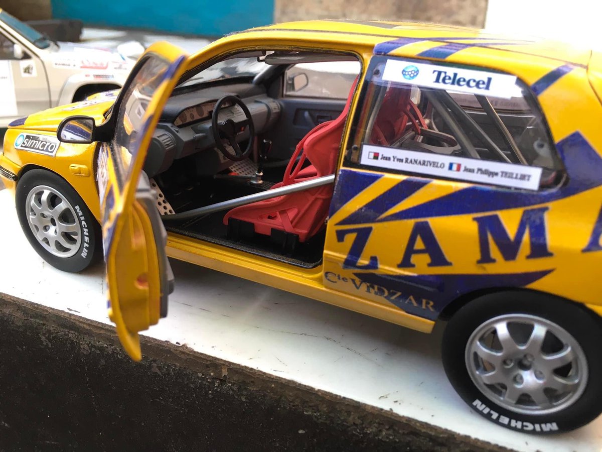 FanMada's tweet photo. La Renault clio Williams de Joda Ranarivelo et Jean Philippe Teilliet au rallye tour de TANA en miniature 1/18 , Association Mada miniature ( Facebook) #Renault #renaultclio #Madagascar #Madauto https://t.co/UxXGg1JVmG