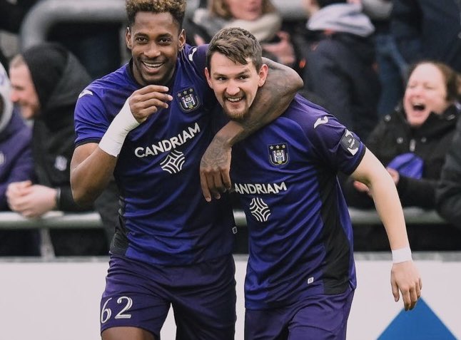 JMDeporte's tweet image. ¡VICTORIA PARA AMIR!😎🔥

El equipo @rscanderlecht de Michael Amir Murillo logró la victoria 1 gol por 0 en el partido ante #KASeupen donde Murillo fue titular. 🙌🏻

#JMDeportes #panameños