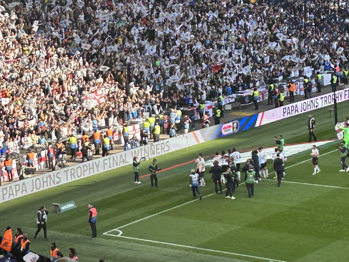JimWhite's tweet photo. What a day for @OfficialBWFC - winners of the  #PapaJohnsTrophy over @Argyle 4-0 - Ollie and Big Sam in top form too! https://t.co/pQvbpimNg5